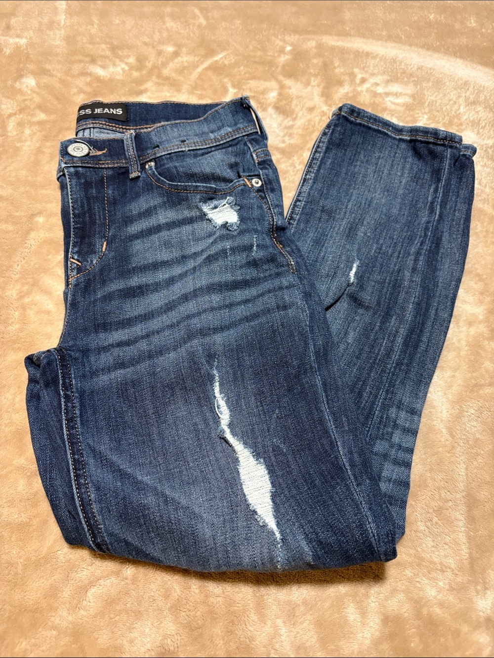Express Women’s Skinny Jeans in Dark Blue with Distressed Details Size 2